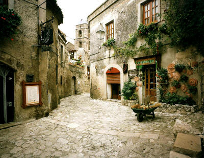 Casertavecchia - Via dell'Annunziata